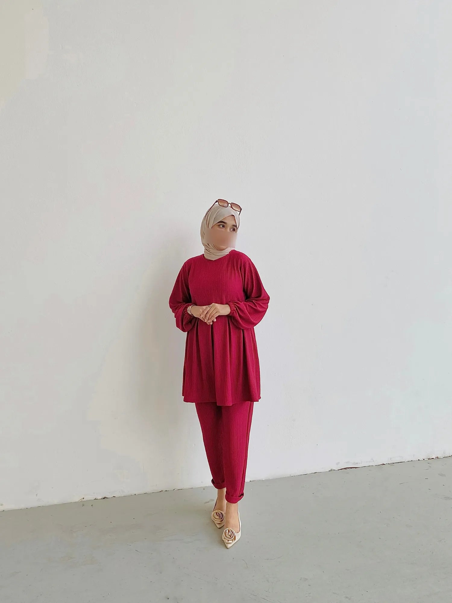 Yezwe Modest Textured Rib Co-Ord Set in Burgundy with Loose-Fit Top and Trousers for Comfortable Styling