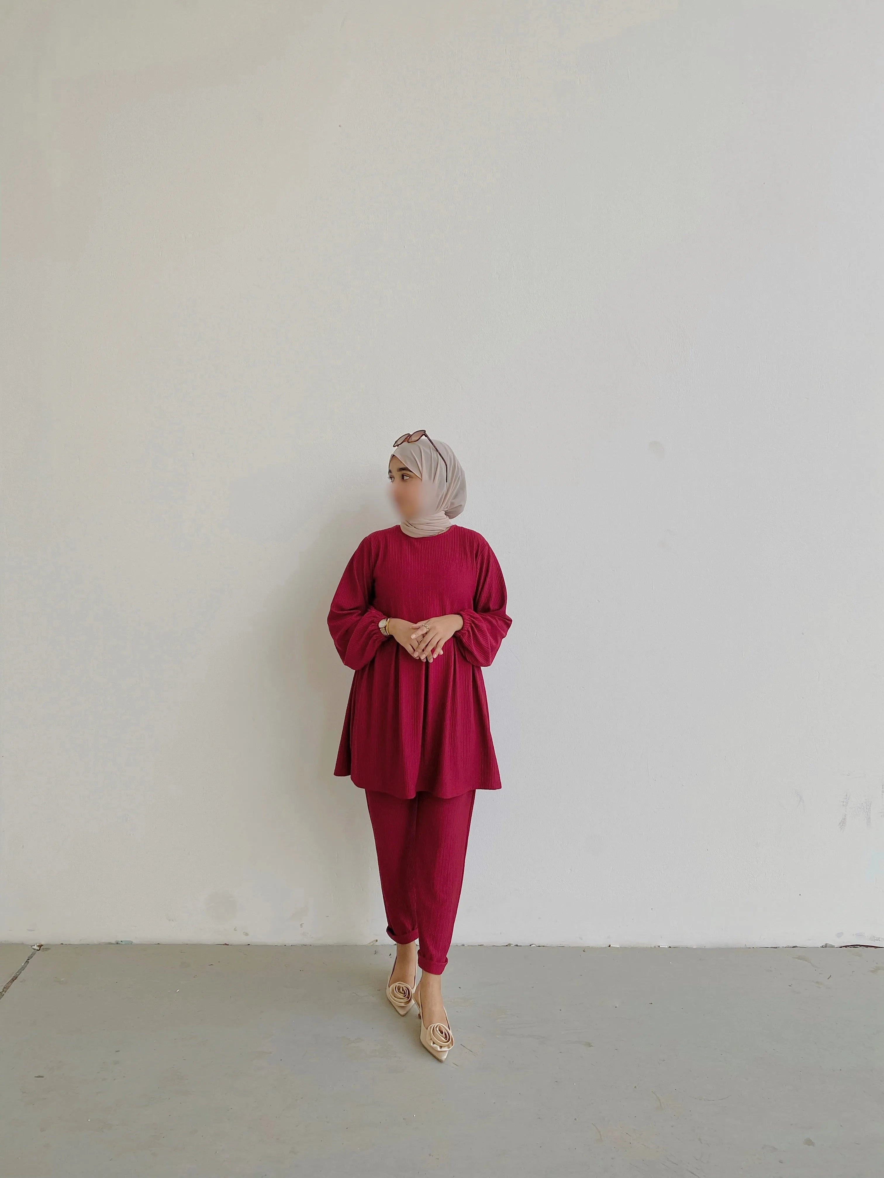 Yezwe modest textured rib co-ord set in burgundy featuring a flowy top and fitted pants
