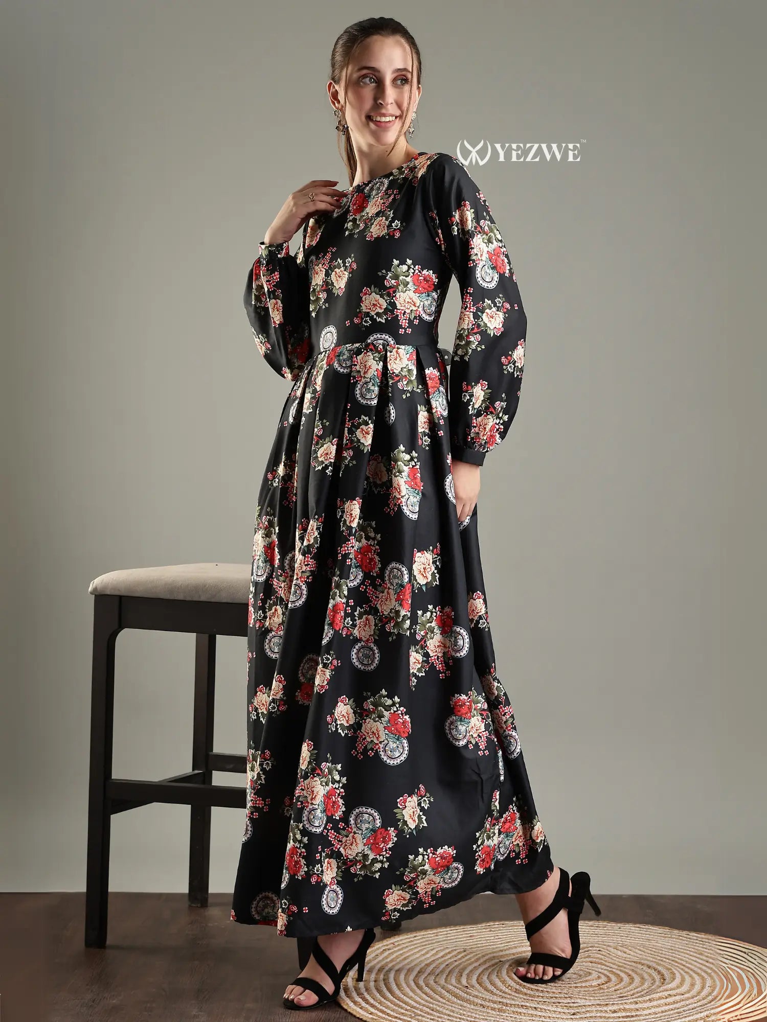 YEZWE Black Floral Maxi Dress with Long Sleeves and Flowing Skirt for Elegant Occasions