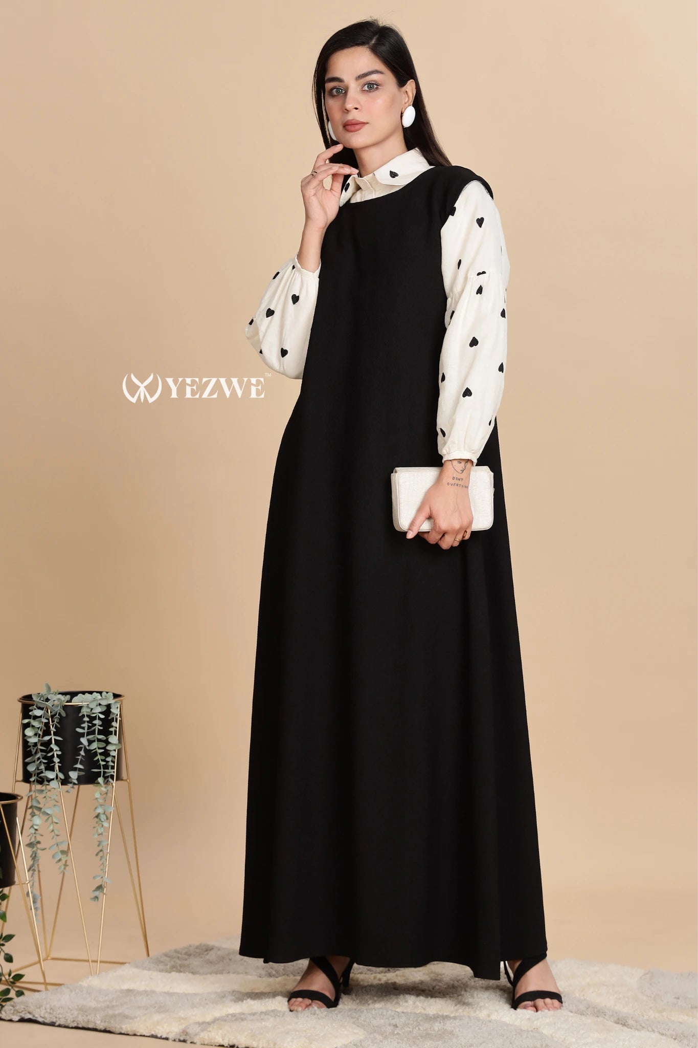 Yezwe Eid Chic Black Knitted Pinafore Dress with Love Embroidery – Modest Wear