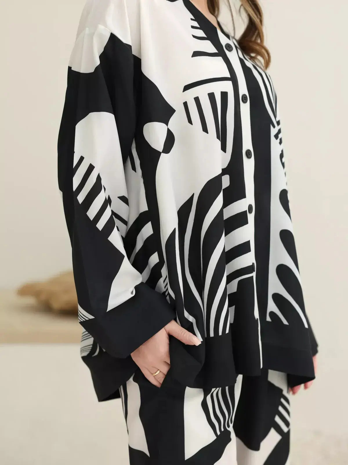 Modest Flowy Abstract Print Co-Ord Set – Relaxed, Stylish, Comfortable with a black and white design