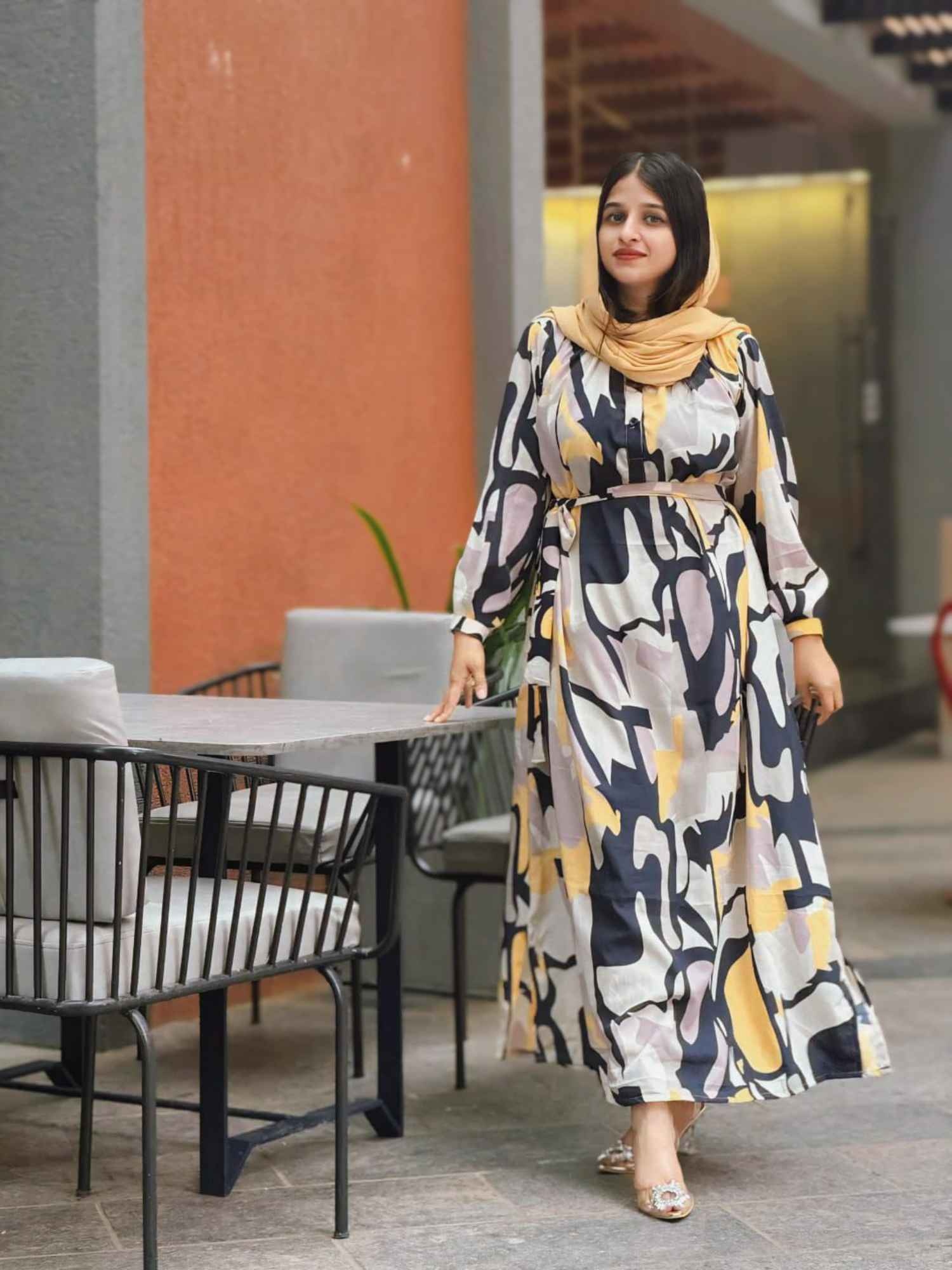 Yezwe Modest Open Front Dress in a Stylish Abstract Print, Perfect for Casual Outings