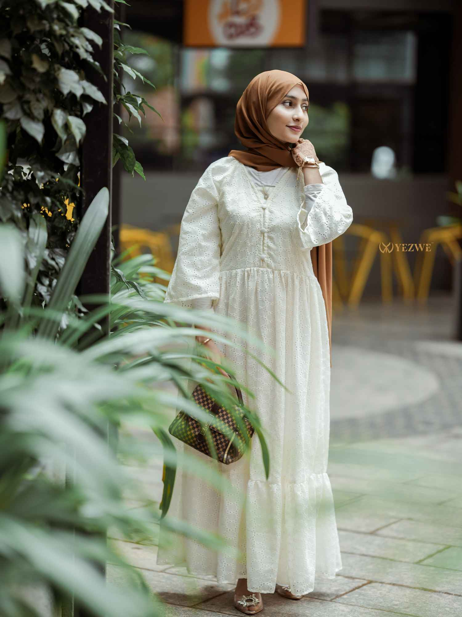 Elegant Yezwe hakoba maxi dress v neck with long sleeves, perfect for a stylish summer look