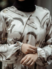 Yezwe modest floral maxi dress with elegant floral patterns and long sleeves for a stylish look