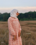 Yezwe modest oversized maxi dress in pink plaid, perfect for casual outdoor wear